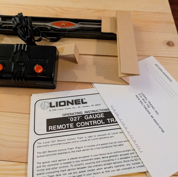 Lionel Operating Uncoupling Track Pre-owned - Picture 8 of 10